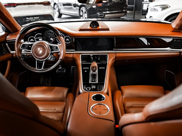 2018 Porsche Panamera Turbo II, чёрный - вид 12