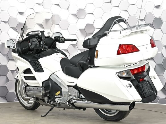 2012 Honda GL 1800 Gold Wing, белый - вид 6