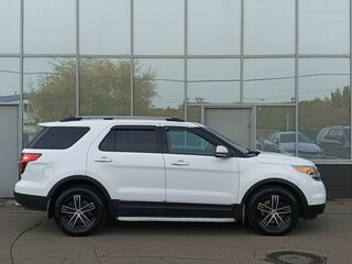 2013 Ford Explorer V, белый, 1599000 рублей, вид 5