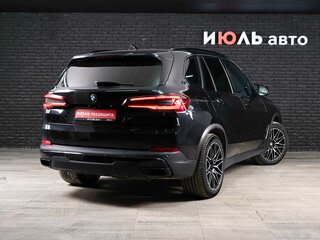 2020 BMW X5 25d IV (G05/G18), чёрный, 4390000 рублей, вид 4