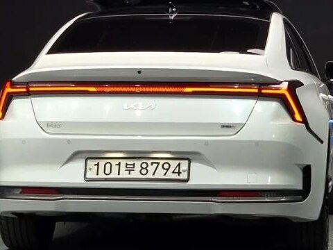 2024 Kia K8 I Рестайлинг, белый, 4832041 рублей - вид 3