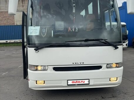 2002 Volvo B12 Series, белый, 3500000 рублей, вид 2