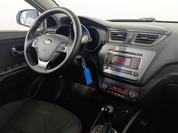 2015 Kia Rio 6-speed III, белый - вид 10
