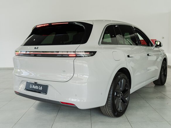 2025 Li Auto (Lixiang) L6 I, серебристый - вид 7