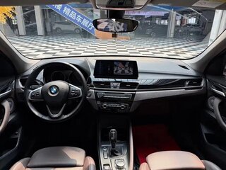 2023 BMW X1 Long 20Li sDrive II (F48) Рестайлинг, белый, 2200000 рублей, вид 3