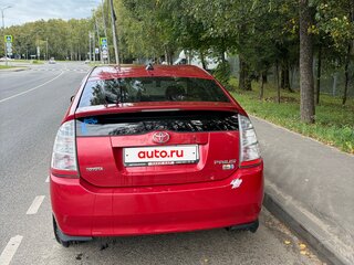 2005 Toyota Prius II Рестайлинг (XW20), красный, 650000 рублей, вид 4