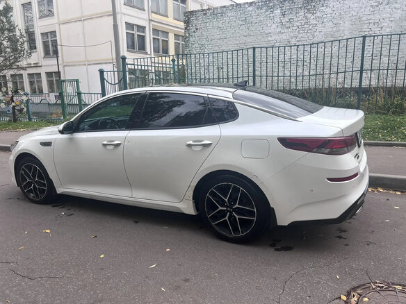 2019 Kia Optima IV Рестайлинг, белый, 1900000 рублей - вид 6