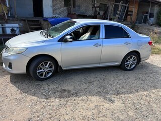 2010 Toyota Corolla X (E140, E150) Рестайлинг, серый, 870000 рублей, вид 3
