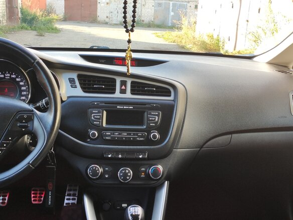 2014 Kia Ceed II, чёрный, 960000 рублей - вид 6