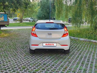 2015 Hyundai Solaris I Рестайлинг, бежевый, 724999 рублей, вид 4