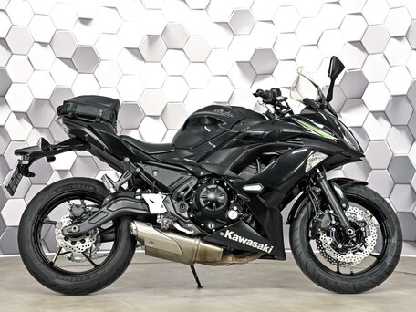 2017 Kawasaki Ninja 650, чёрный, 755000 рублей, вид 3