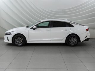 2021 Kia K5 III, белый, 1648000 рублей, вид 4