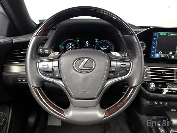 2024 Lexus LS 500h V Рестайлинг, чёрный, 12600000 рублей - вид 6