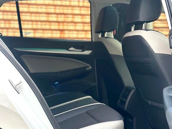 2023 Volkswagen Golf VIII, белый, 1830000 рублей - вид 11