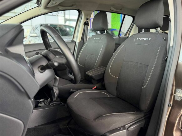2018 Renault Sandero Stepway II Рестайлинг, коричневый, 1200000 рублей - вид 17