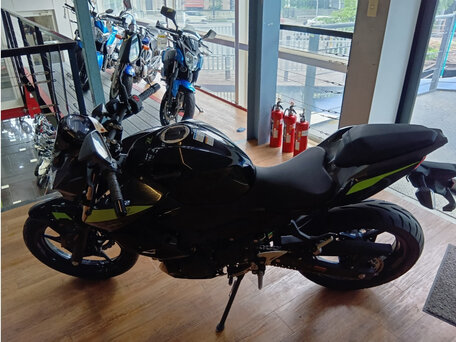 2022 Kawasaki Z 250, чёрный, 420000 рублей, вид 5