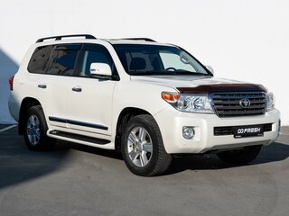 2015 Toyota Land Cruiser 200 Series Рестайлинг 1, белый, 5150000 рублей, вид 1