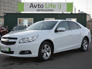 2013 Chevrolet Malibu VIII, белый, 999000 рублей, вид 1