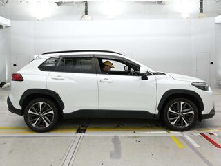 2022 Toyota Corolla Cross I, белый, 2300000 рублей, вид 4