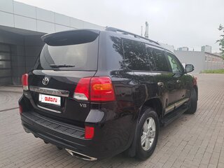 2013 Toyota Land Cruiser 200 Series Рестайлинг 1, чёрный, 3450000 рублей, вид 4