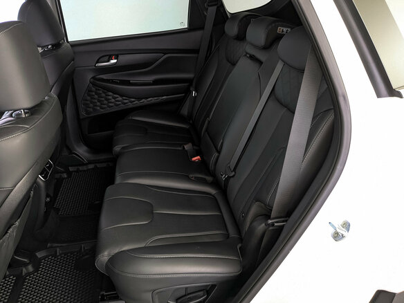 2022 Hyundai Santa Fe IV Рестайлинг, белый, 3625000 рублей - вид 17
