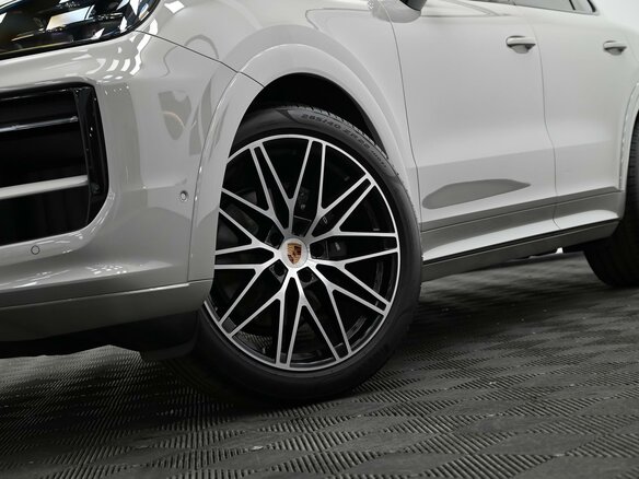 2026 Porsche Cayenne Coupé III Рестайлинг, серый, 19290000 рублей - вид 36