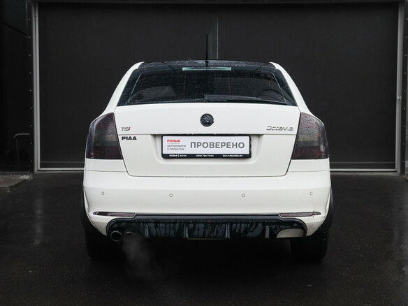 2011 Skoda Octavia DSG7 II (A5) Рестайлинг, белый, 650000 рублей - вид 4