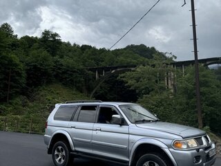 2005 Mitsubishi Pajero Sport I Рестайлинг, серебристый, 1490000 рублей, вид 3