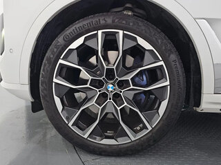 2025 BMW X7 40d I (G07) Рестайлинг, белый, 14100000 рублей, вид 5