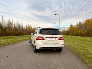 2013 Mercedes-Benz M-Класс 350 III (W166), белый, 3000000 рублей, вид 3