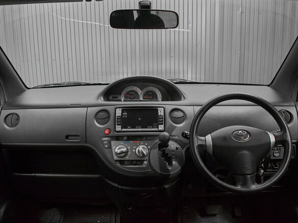 2012 Toyota Sienta I Рестайлинг 2, зелёный, 900000 рублей - вид 11