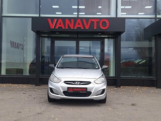 2012 Hyundai Solaris I, серебристый, 790000 рублей, вид 1
