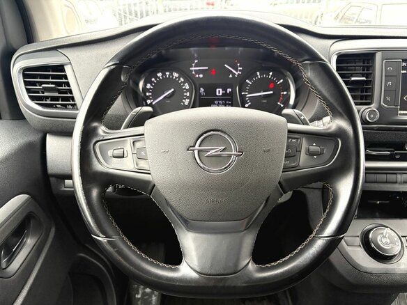 2020 Opel Zafira Life L I, серебристый - вид 19