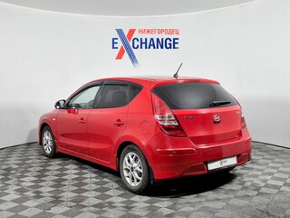 2010 Hyundai i30 I Рестайлинг, красный, 469000 рублей, вид 4
