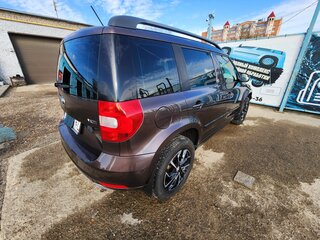2016 Skoda Yeti I Рестайлинг, коричневый, 1250000 рублей, вид 5