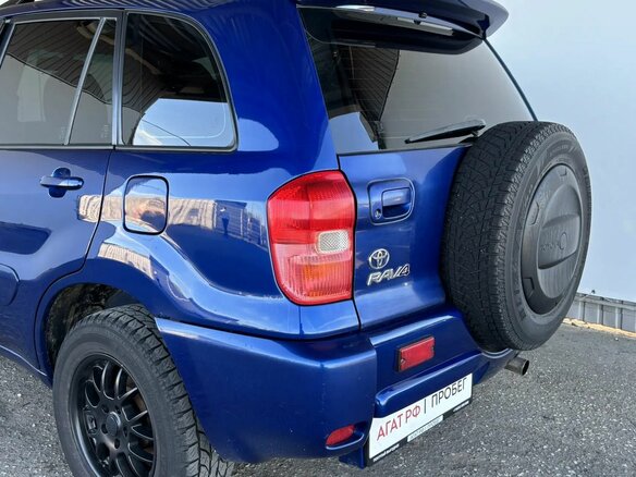 2001 Toyota RAV4 II (XA20), синий - вид 19