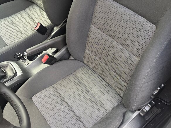 2011 Skoda Octavia II (A5) Рестайлинг, серый, 1100000 рублей - вид 12