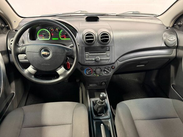 2011 Chevrolet Aveo I Рестайлинг, красный - вид 11