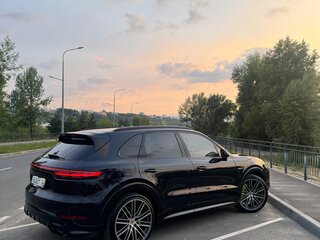2019 Porsche Cayenne E-Hybrid III, синий, 6390000 рублей, вид 4