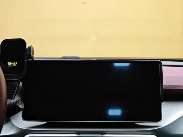 2023 Geely Binyue I Рестайлинг, белый - вид 16
