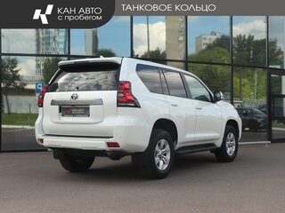 2019 Toyota Land Cruiser Prado 150 Series Рестайлинг 2, белый, 3794000 рублей, вид 3