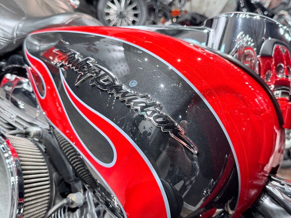 2011 Harley-Davidson CVO Limited, красный, 1599000 рублей - вид 28
