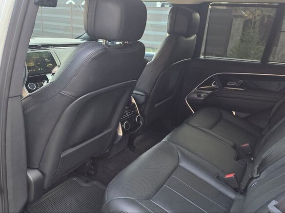 2022 Land Rover Range Rover P400 MHEV V, белый, 15500000 рублей - вид 11
