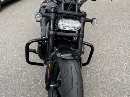 2021 Harley-Davidson Sportster S, красный, 1350000 рублей, вид 1