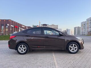 2015 Hyundai Solaris I Рестайлинг, коричневый, 1250000 рублей, вид 3