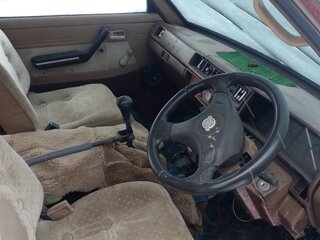 1986 Nissan Vanette II, красный, 120000 рублей, вид 3