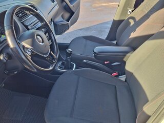 2017 Volkswagen Polo V Рестайлинг, белый, 1050000 рублей, вид 5