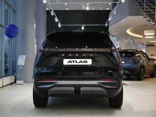 2026 Geely Atlas II, чёрный, 3449990 рублей, вид 5