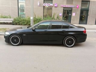 2013 BMW 5 серии 520d VI (F10/F11/F07), чёрный, 1600000 рублей, вид 3