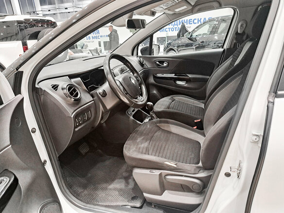 2017 Renault Kaptur I, белый, 850000 рублей - вид 15
